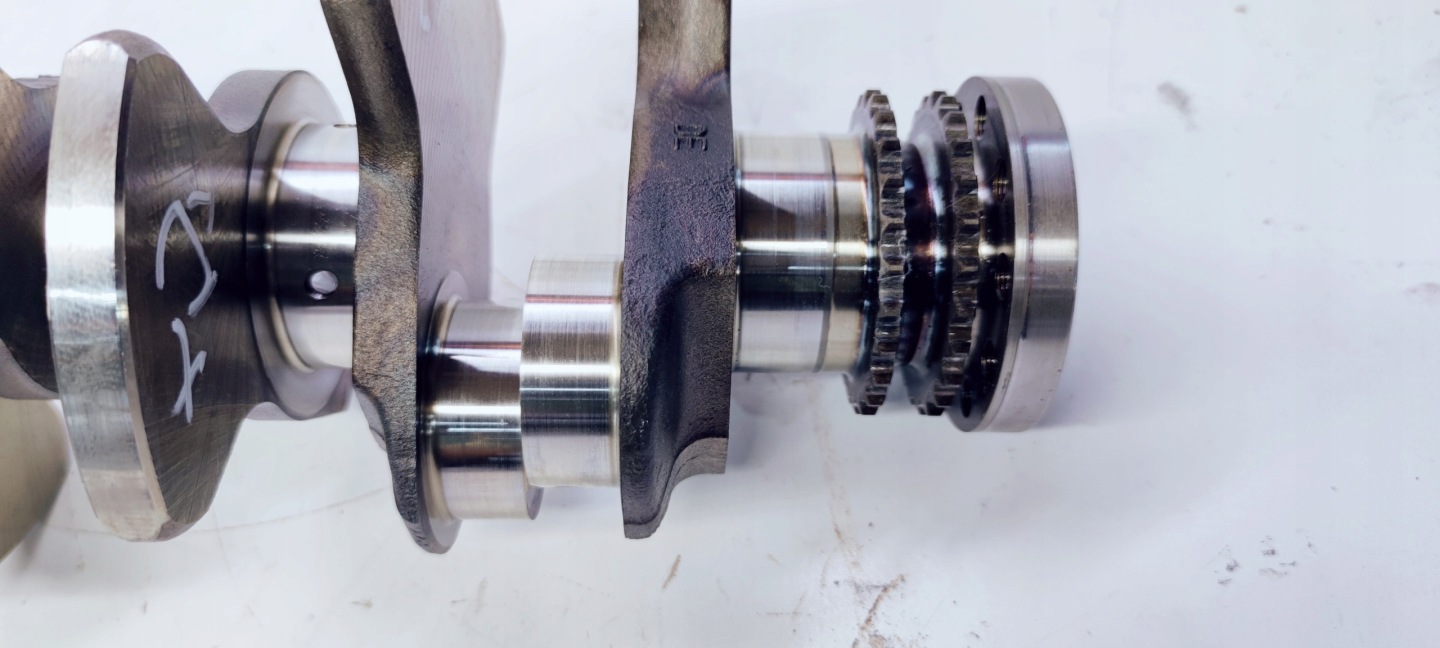 crank AUDI A6 C6 2.4 BDW 06EG *2* BDB