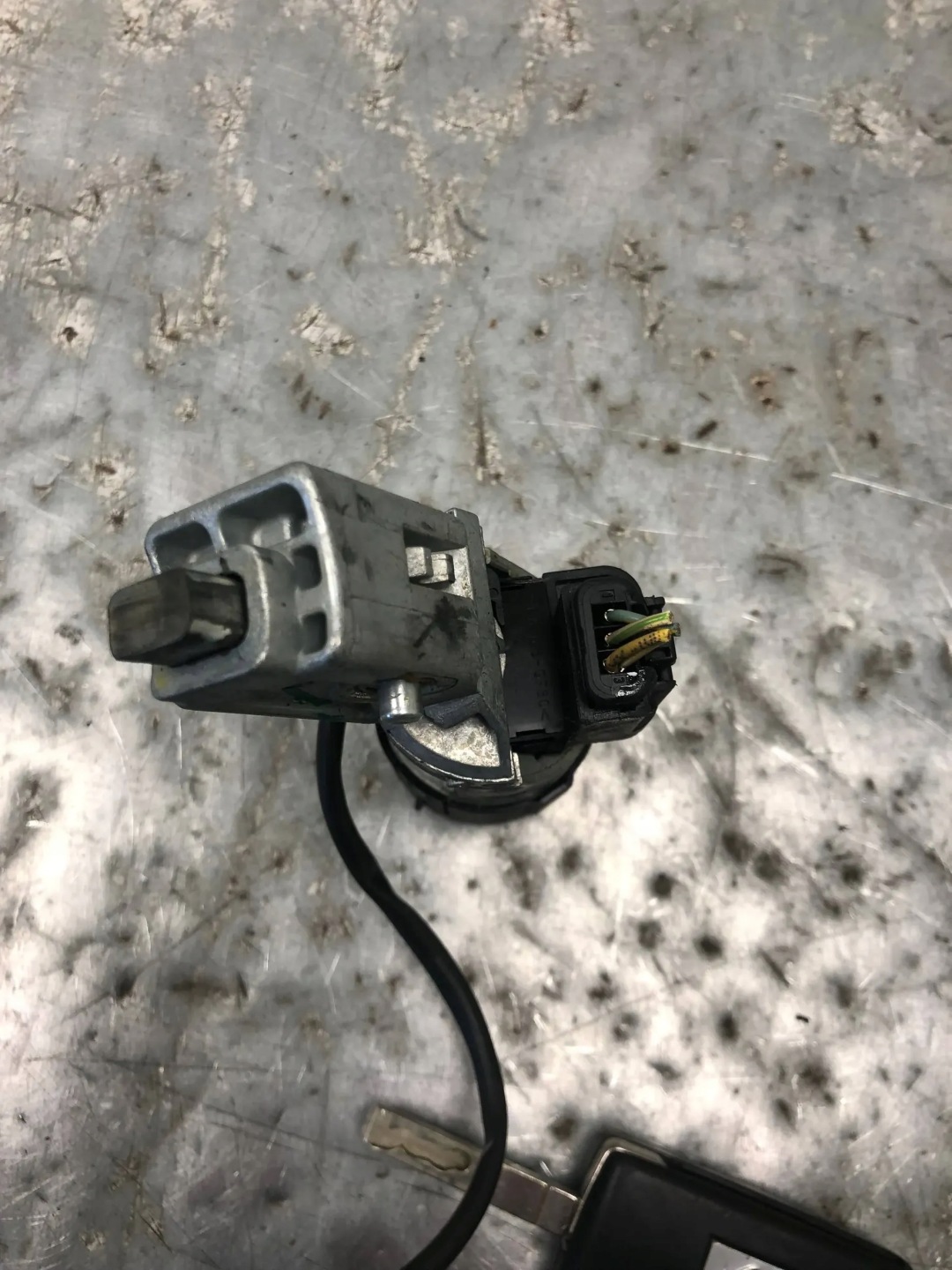 ignition + key CITROEN C4 and 9663123380