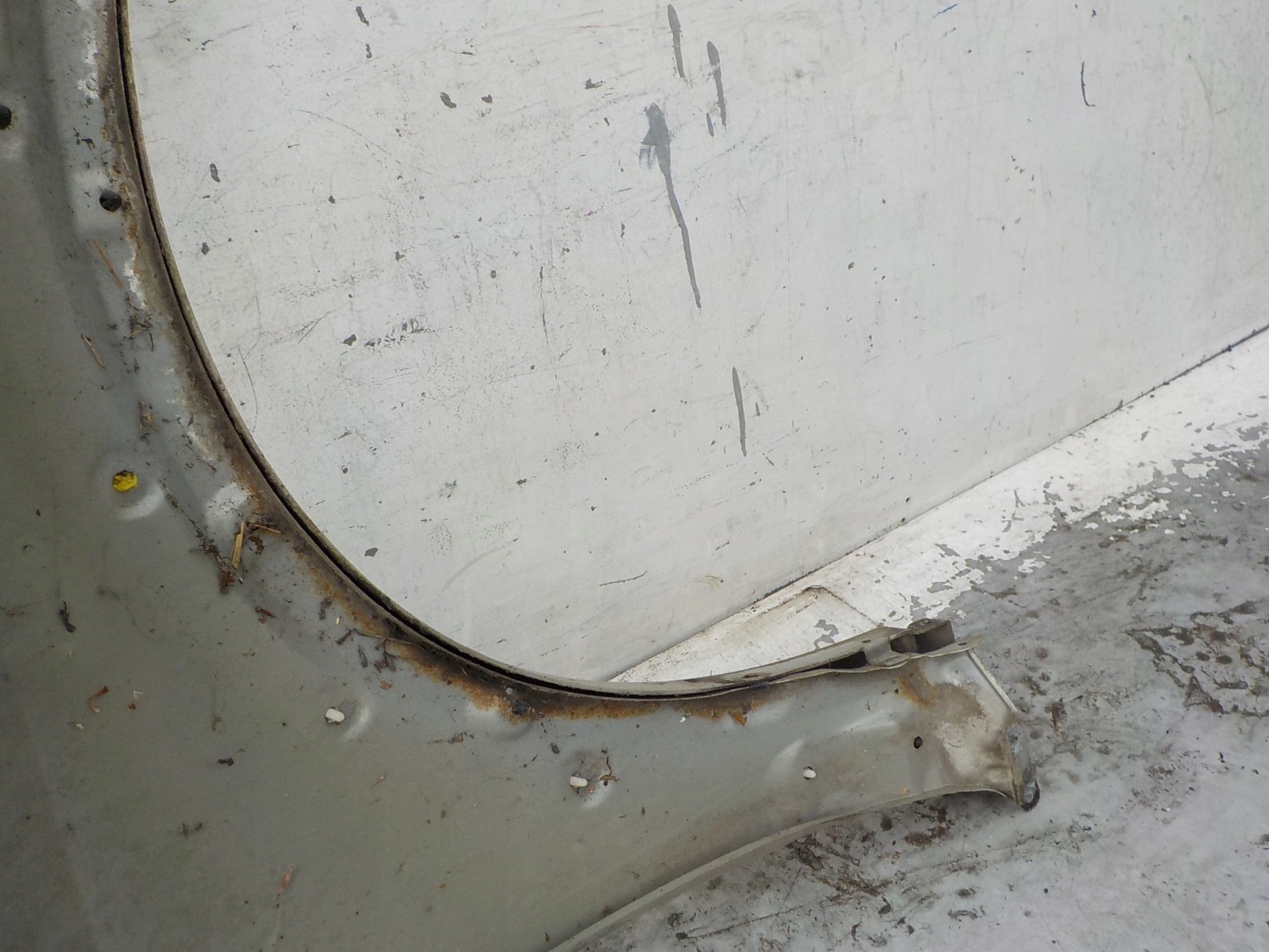 176 SUBARU OUTBACK fender left front front