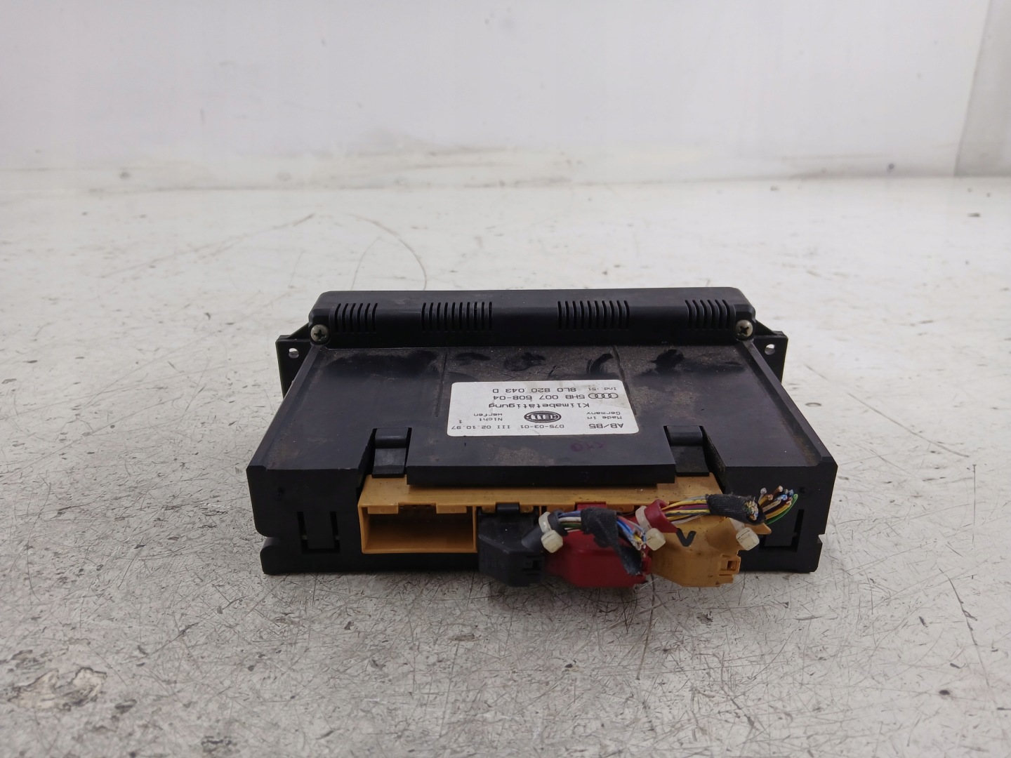 AUDI A3 8L Unite commande clima 8L0820043D