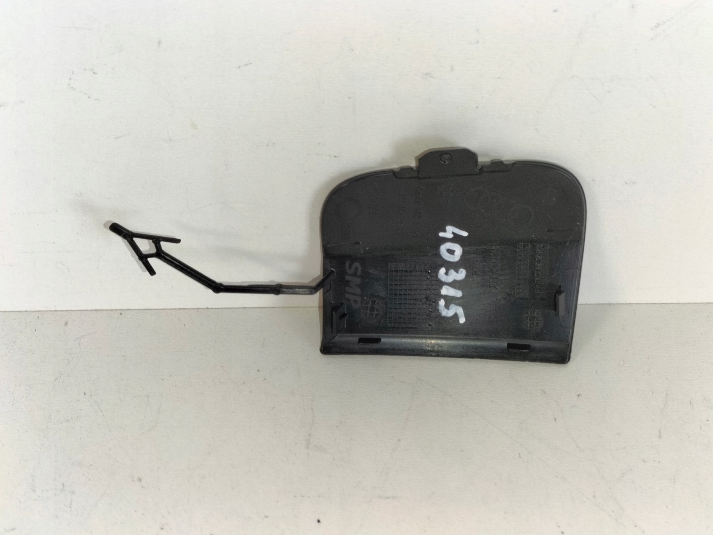 Abschleppöse der Stoßstange vorne AUDI Q3 83H 25- S-LINE