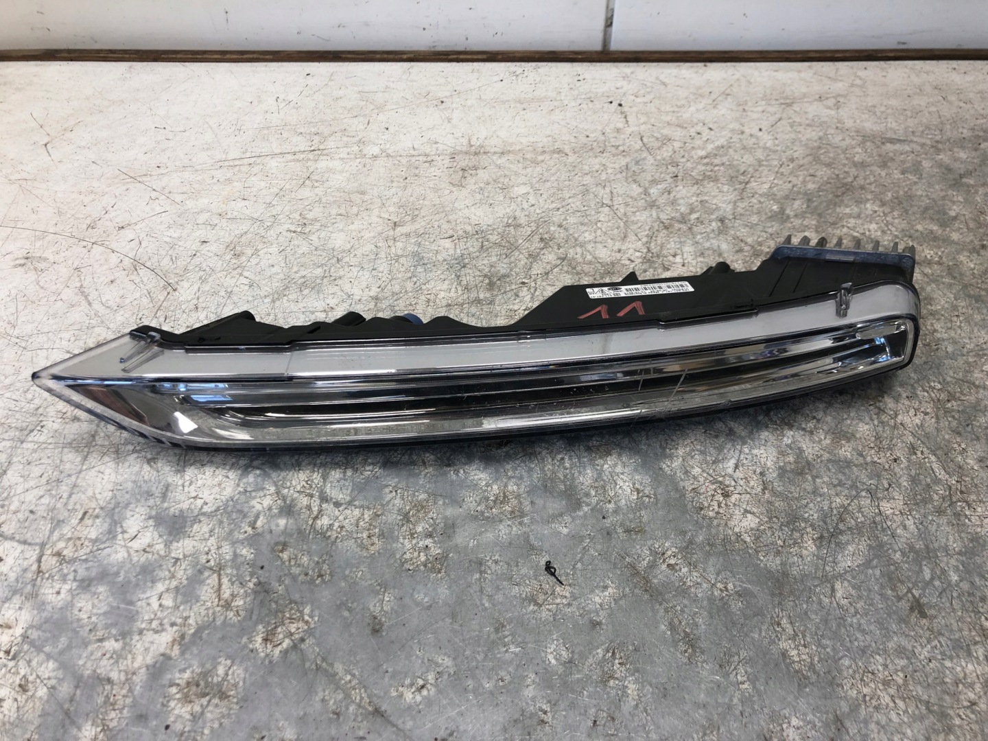 light indicator LED DRL left PORSCHE CAYENNE 7P5941181J