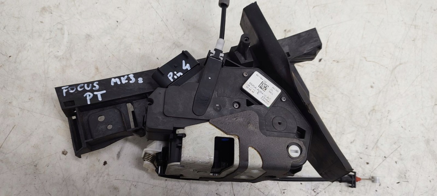 lock door rear part rear right Ford Focus MK3