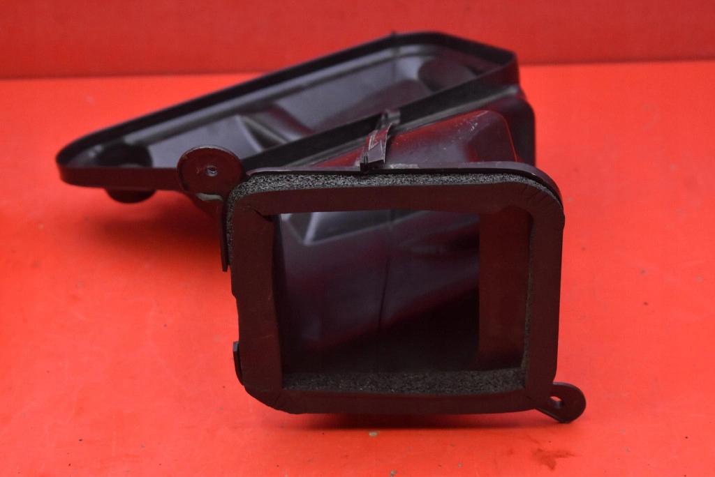 intake drain air 1499137-00-D TESLA MODEL Y 20