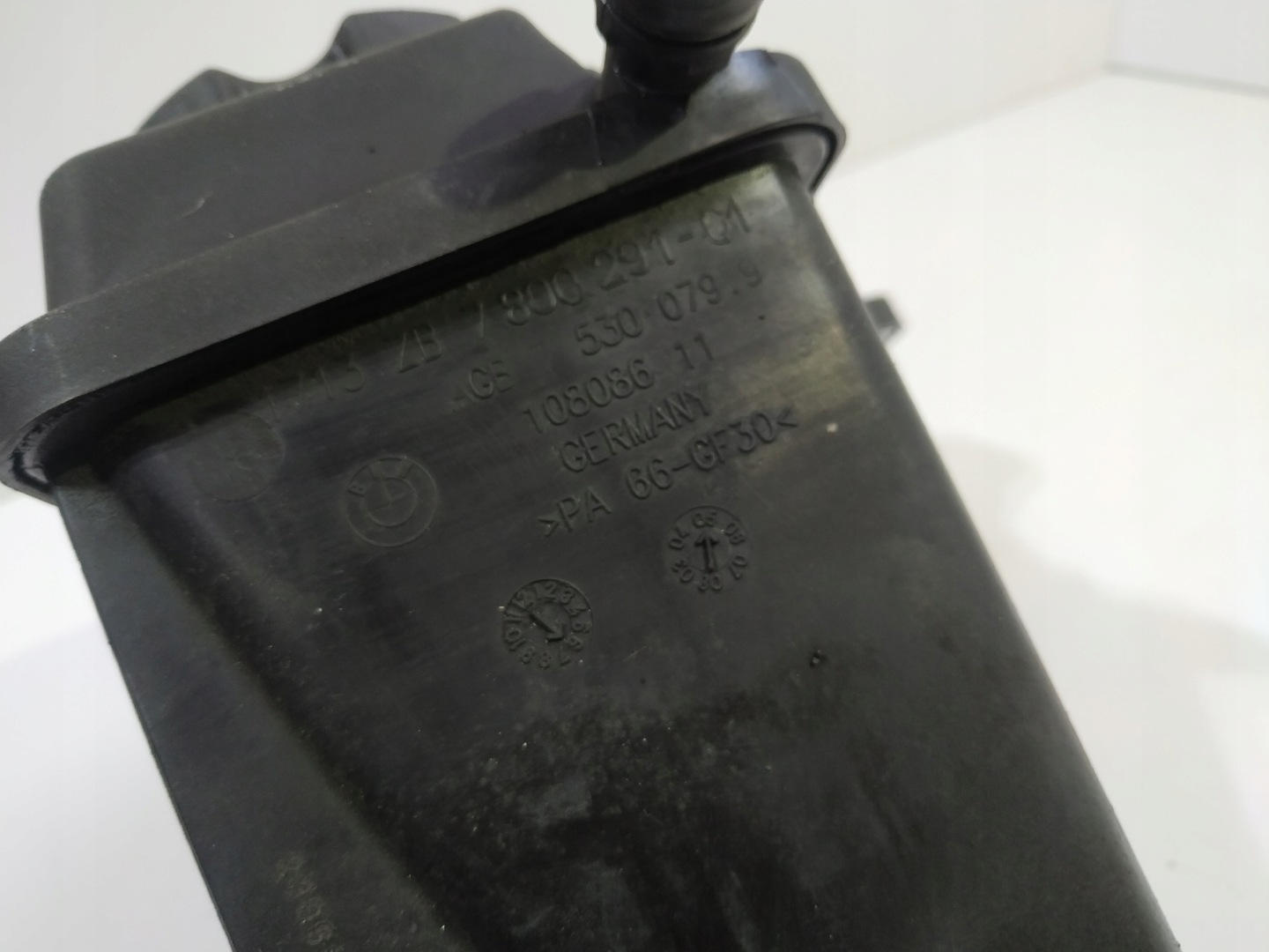 BMW 1 E87 Réservoir eau 7800291