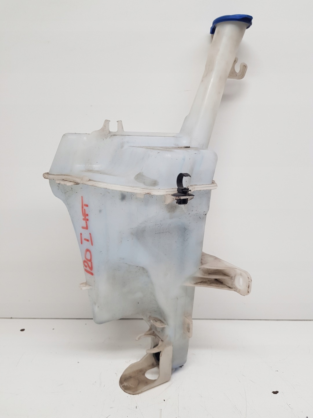 HYUNDAI I20 LIFT Behälter Spritzdüse 2012-14R