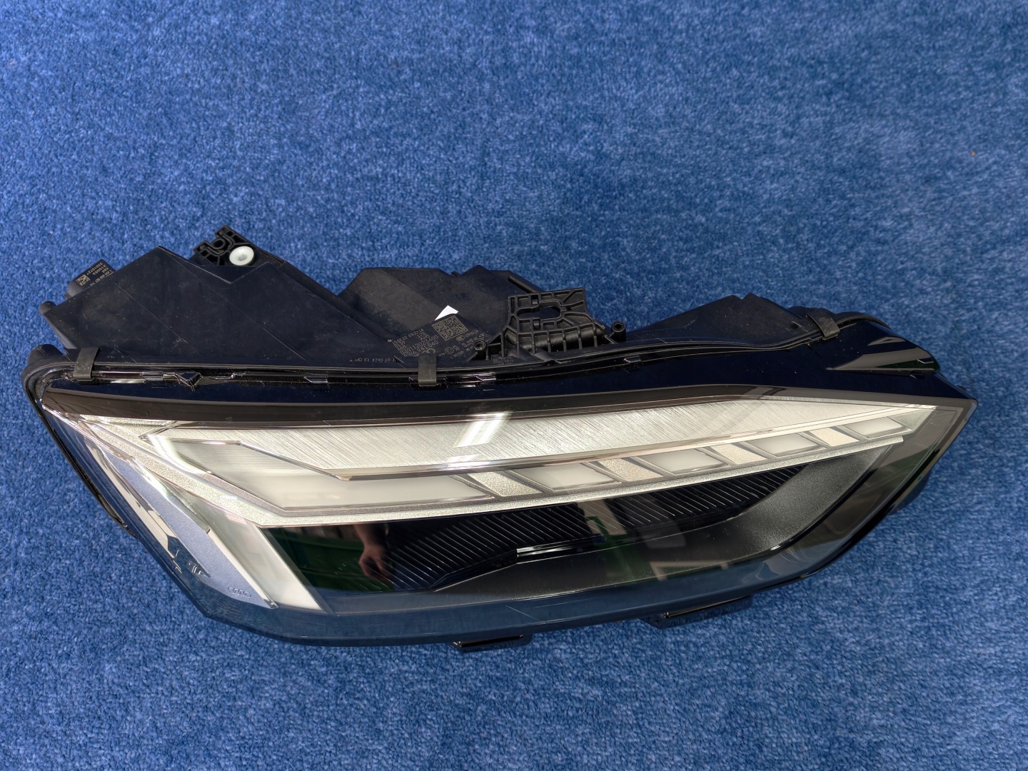 AUDI A5 B9 LIFT light right REFLEKTOR right FULL LED MATRIX 8W6941040