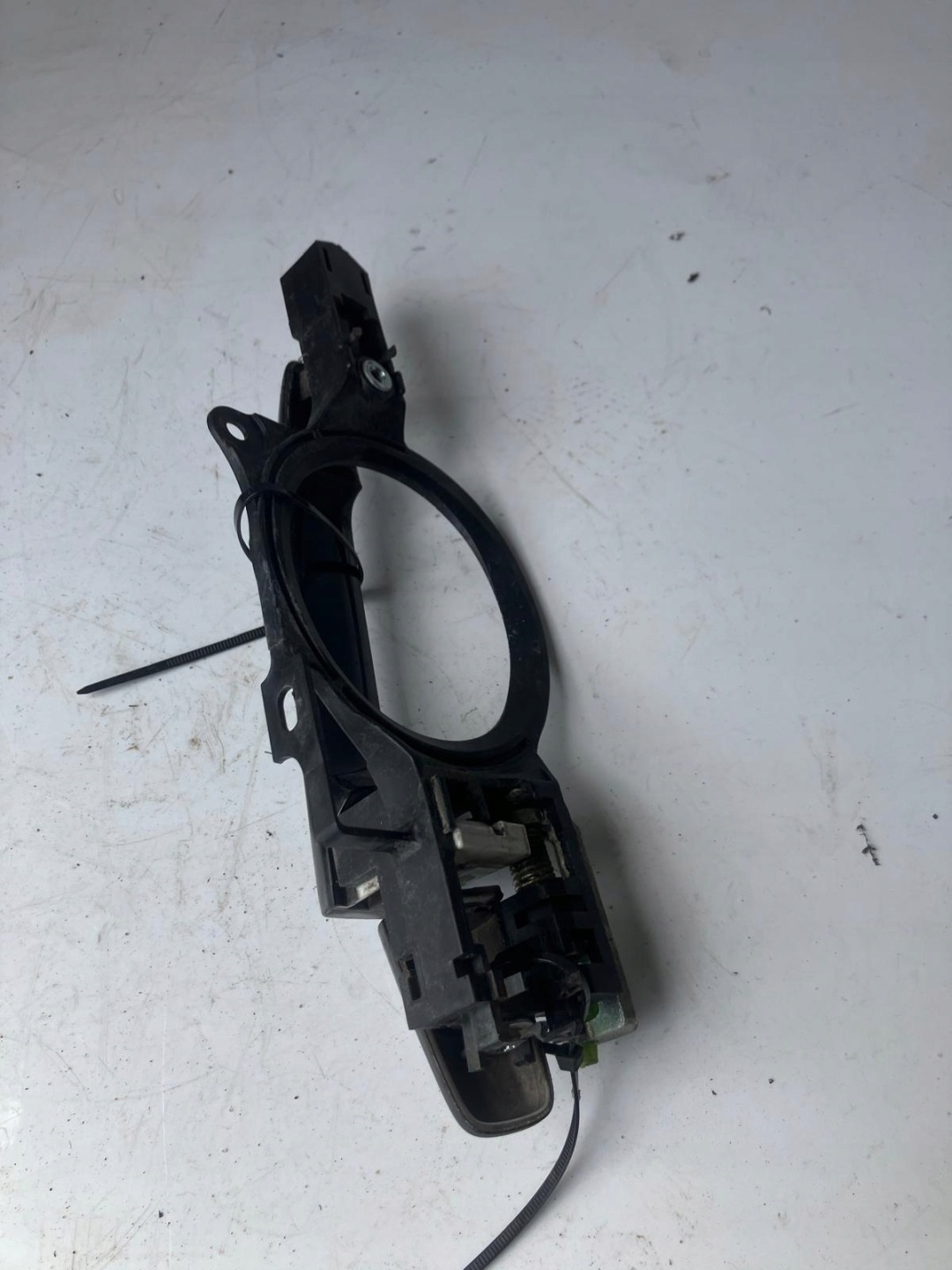 handle door left front PEUGEOT 4007 X42 black
