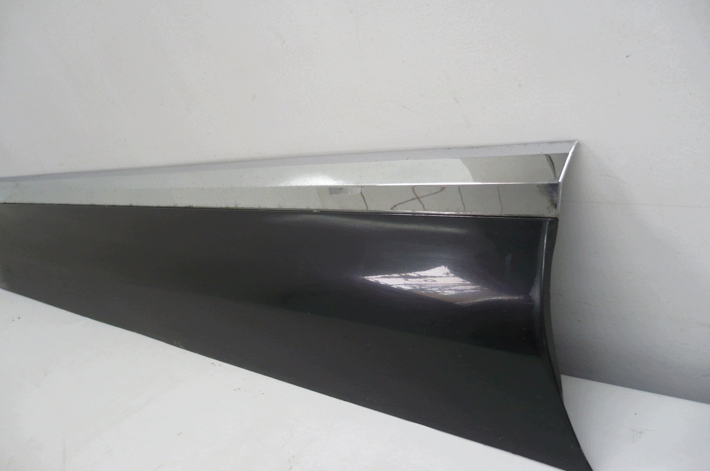 VW TOUAREG II 7P6 10-> moulding door left front original