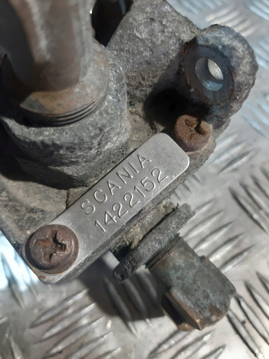 Sensor Bremse Przekaznikowy Scania R 1422152