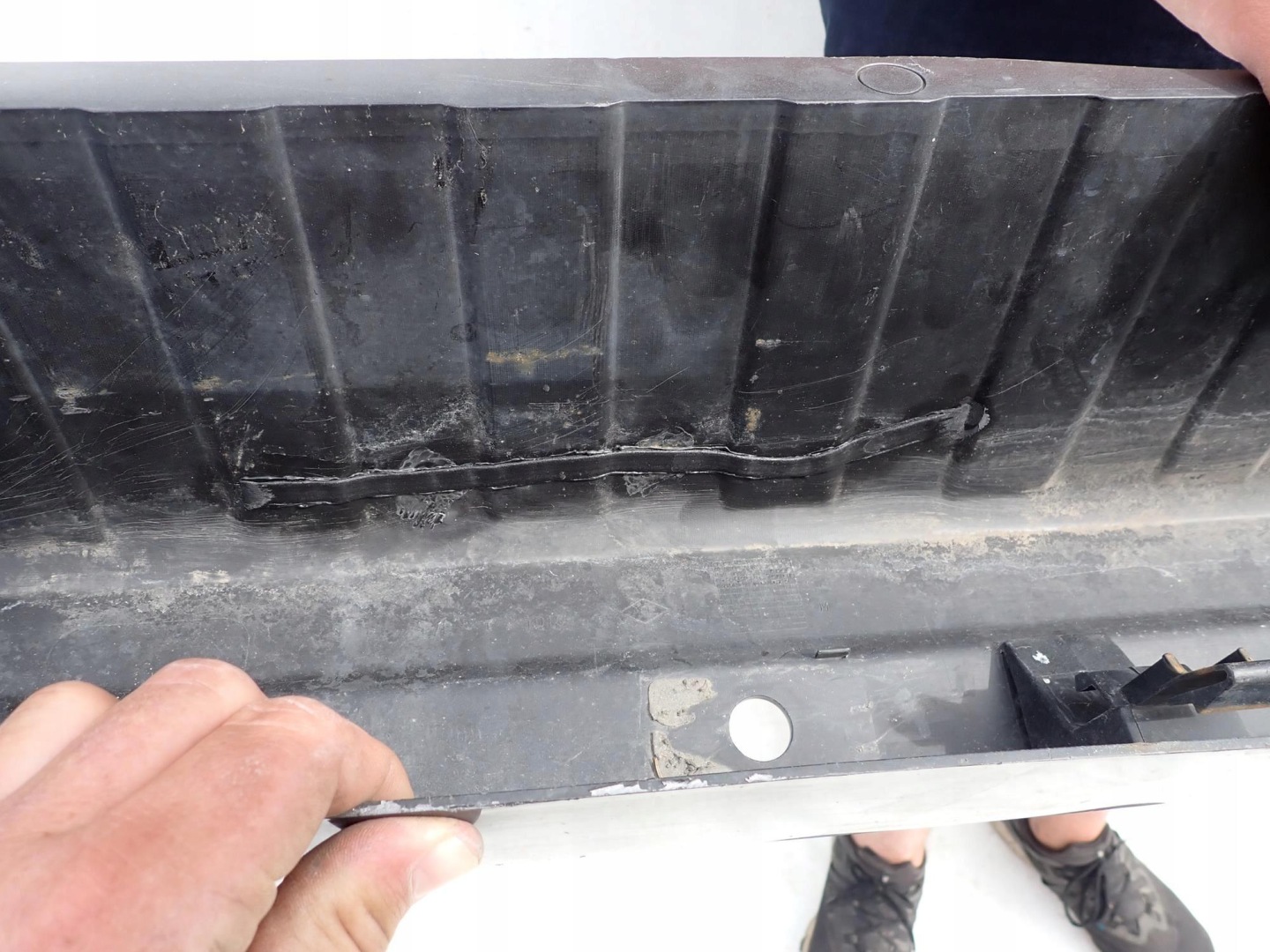 RENAULT TRAFIC III 3 VIVARO B 14- bumper rear part PDC