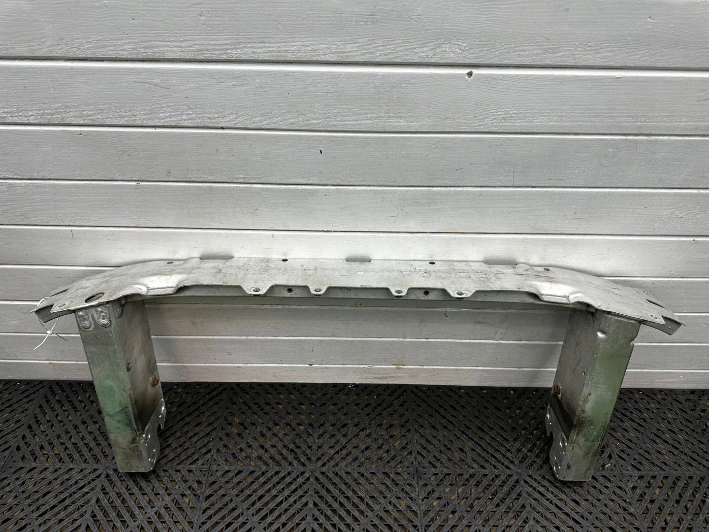 bumper support of the front front BMW X5 G05 16808314