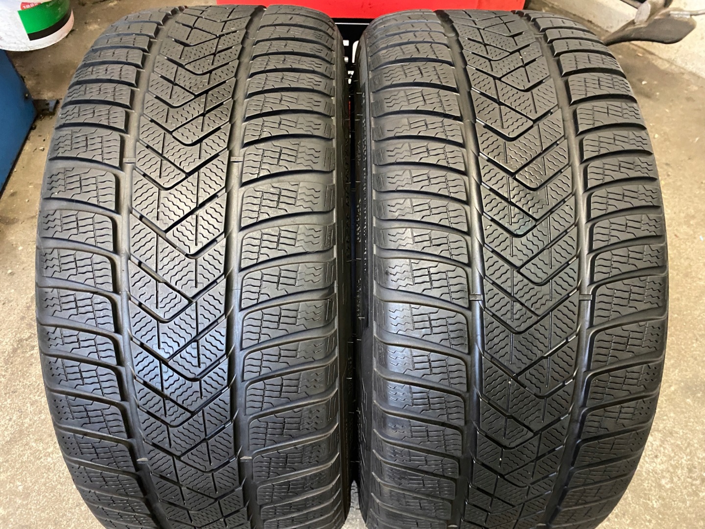 2 tyres winter 275/40R18 Pirelli Sottozero 3 6mm