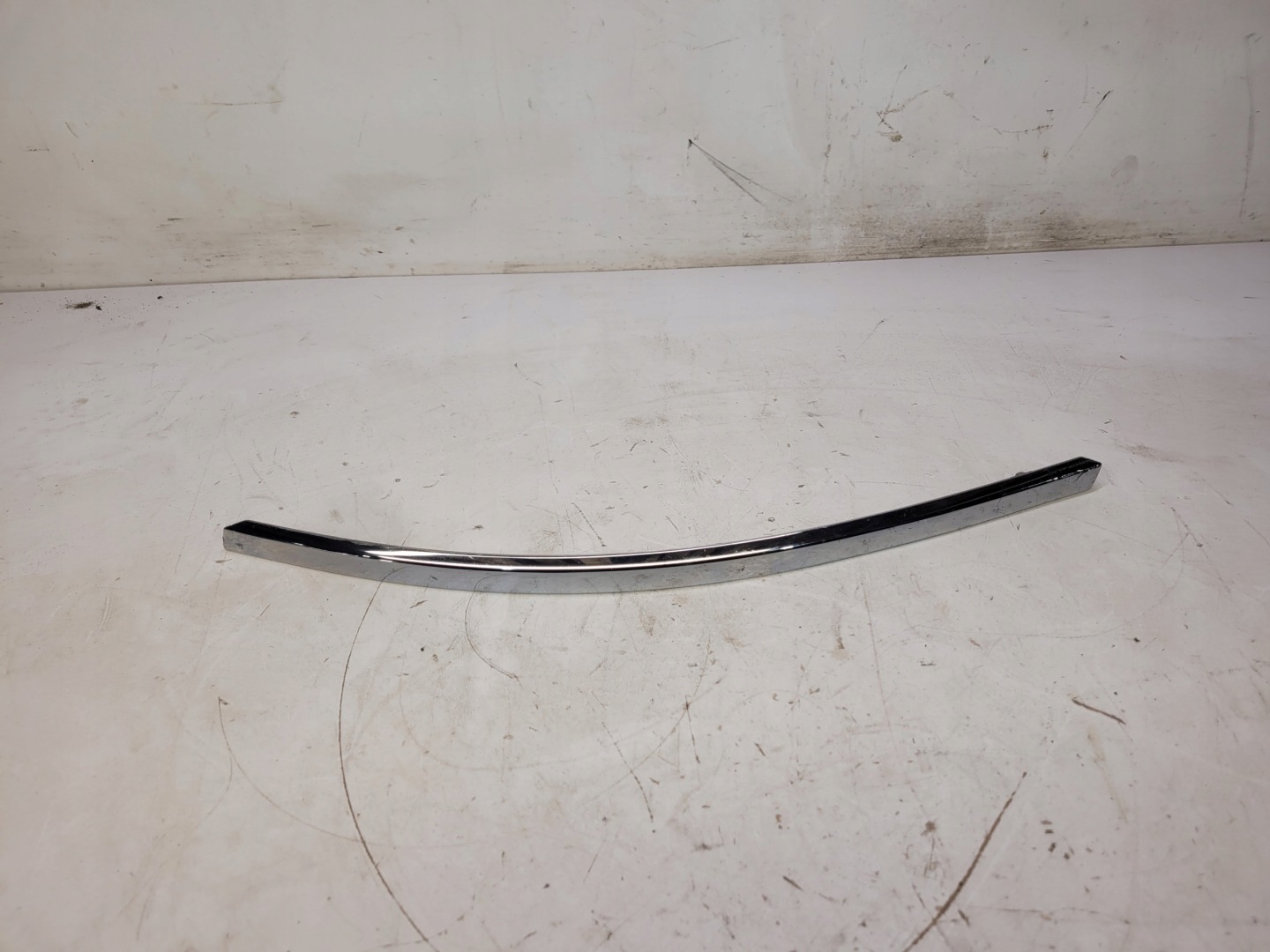 lišta nárazníku levá AUDI A6 C6 LIFT 4F0853065