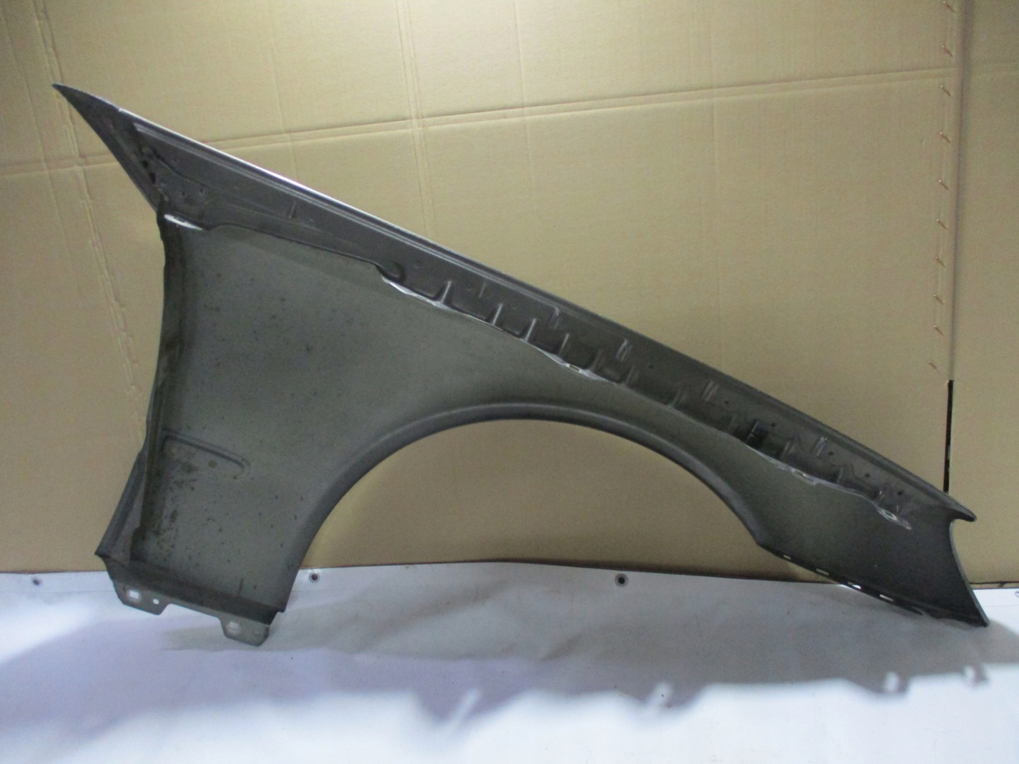 fender left front Mercedes E- Klasa w 211
