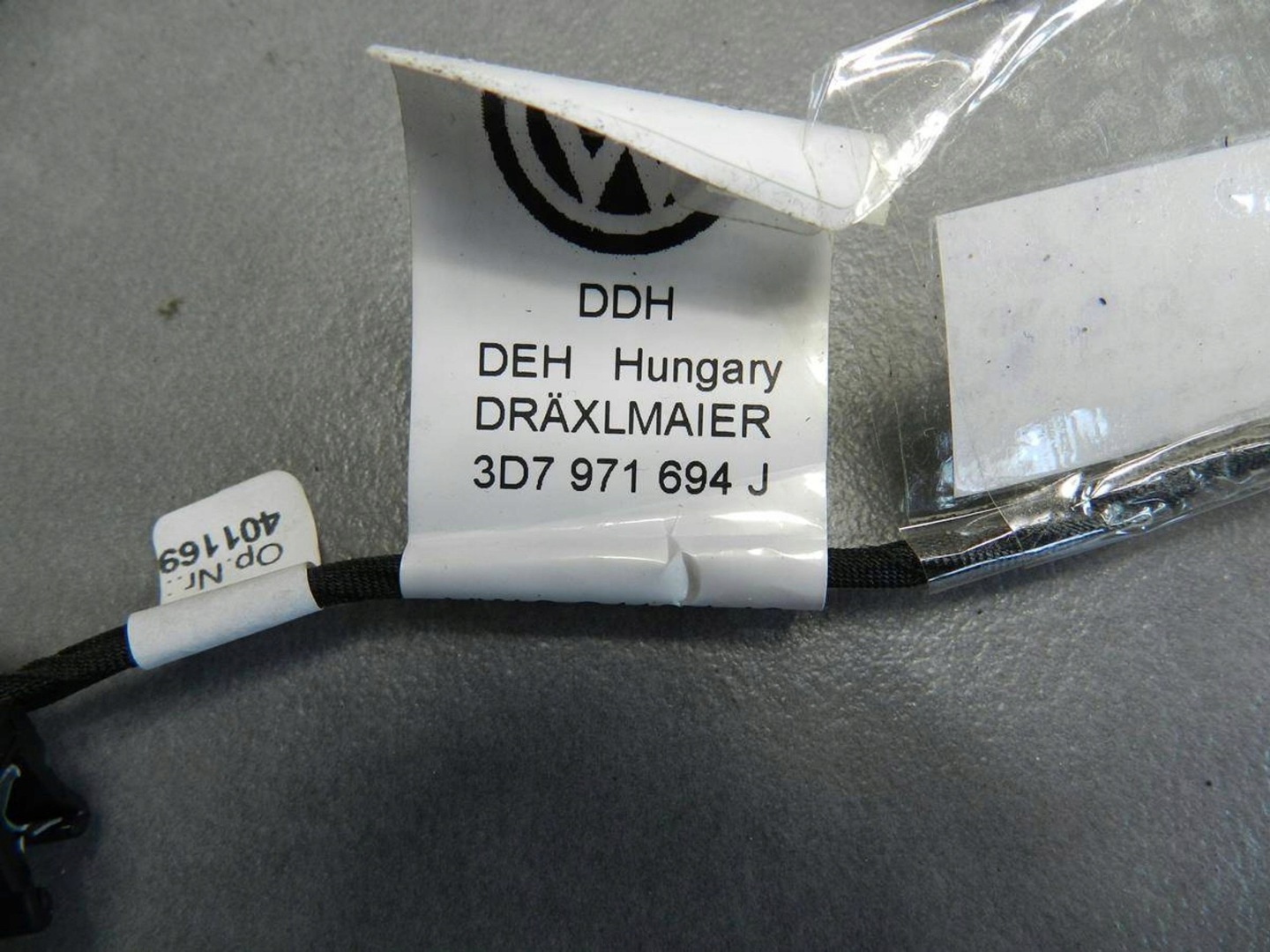 Volkswagen Phaeton bundle door right rear part 3D7971694J