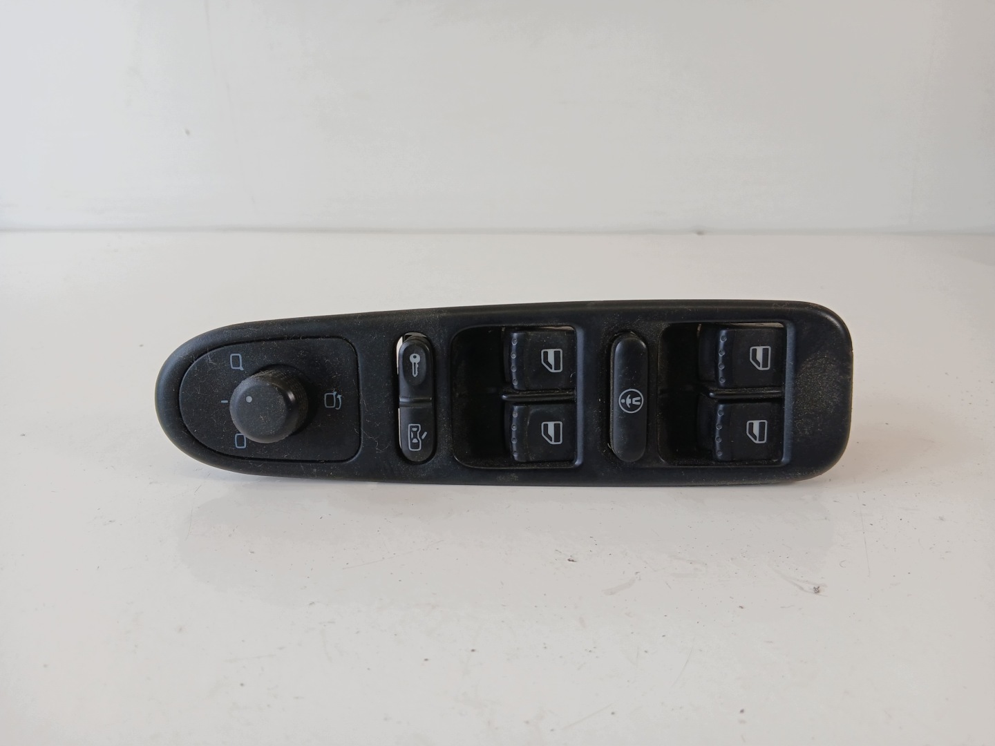 VW GOLF IV PASSAT B5 PANEL okna levý předek 1J4959857B