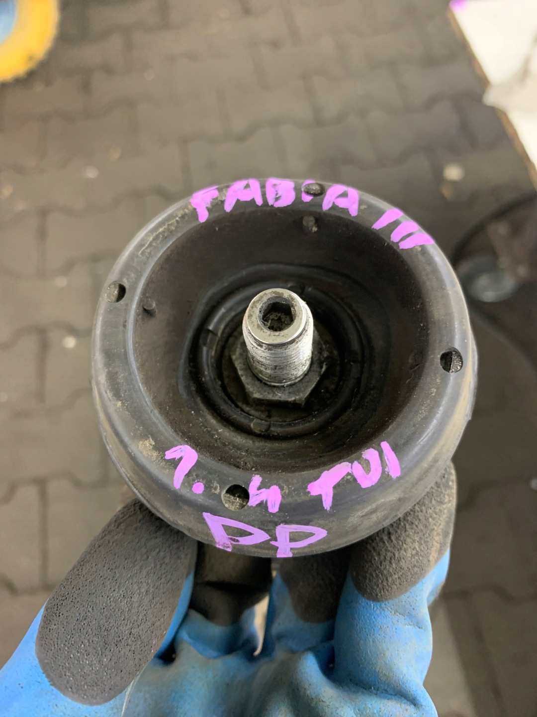 McPherson swing right front SKODA FABIA III 1.4 TDI 14-18