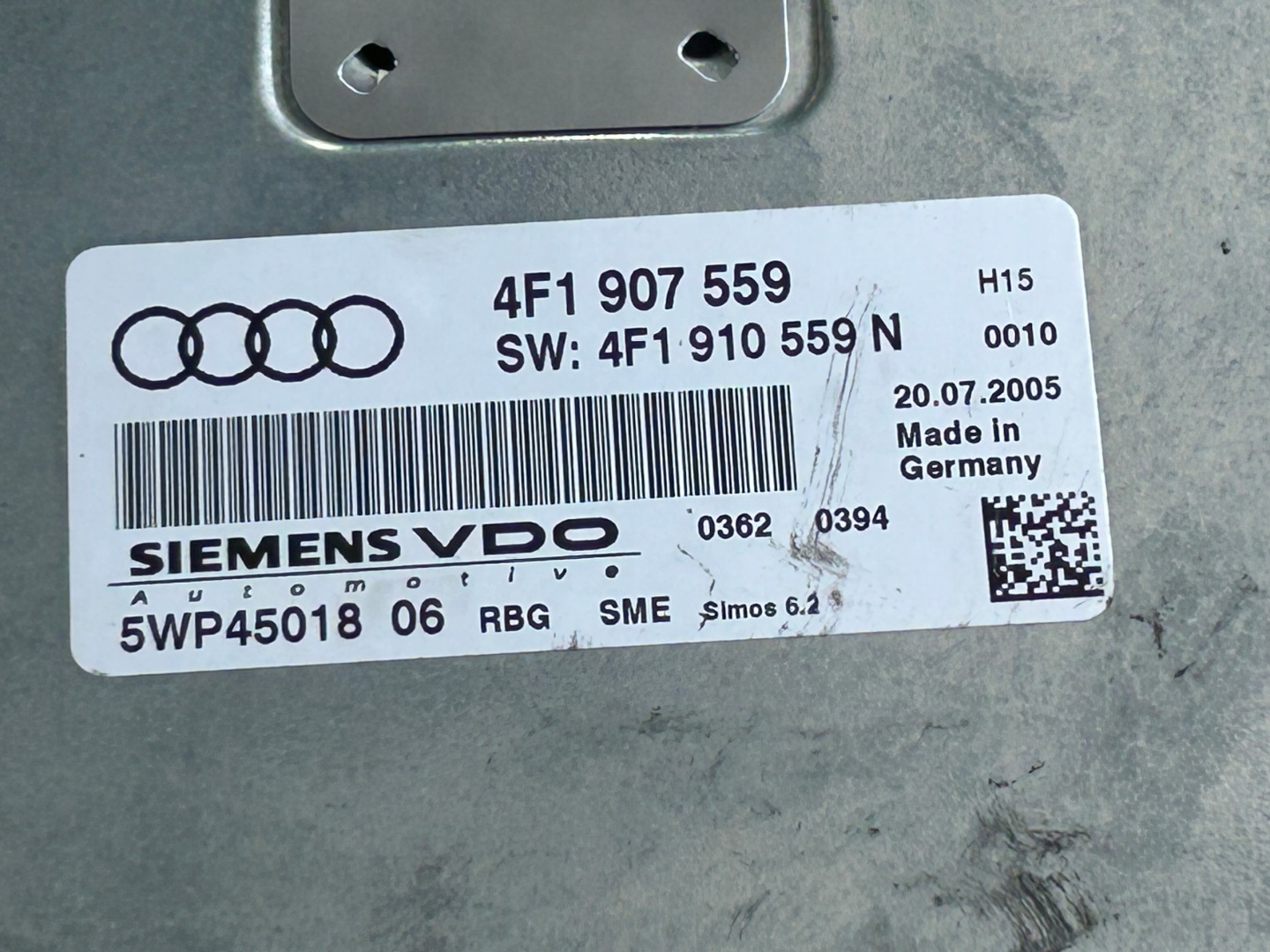 AUDI A6 C6 3,2 FSI computer control unit of the engine 4F1907559