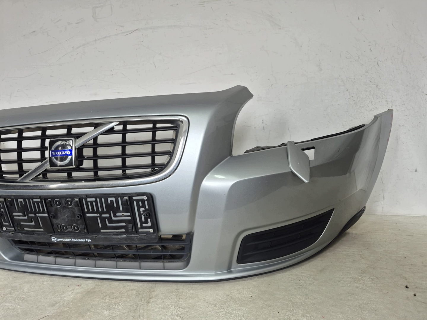 VOLVO V50 LIFT 07- bumper front front complete SPR 30744976