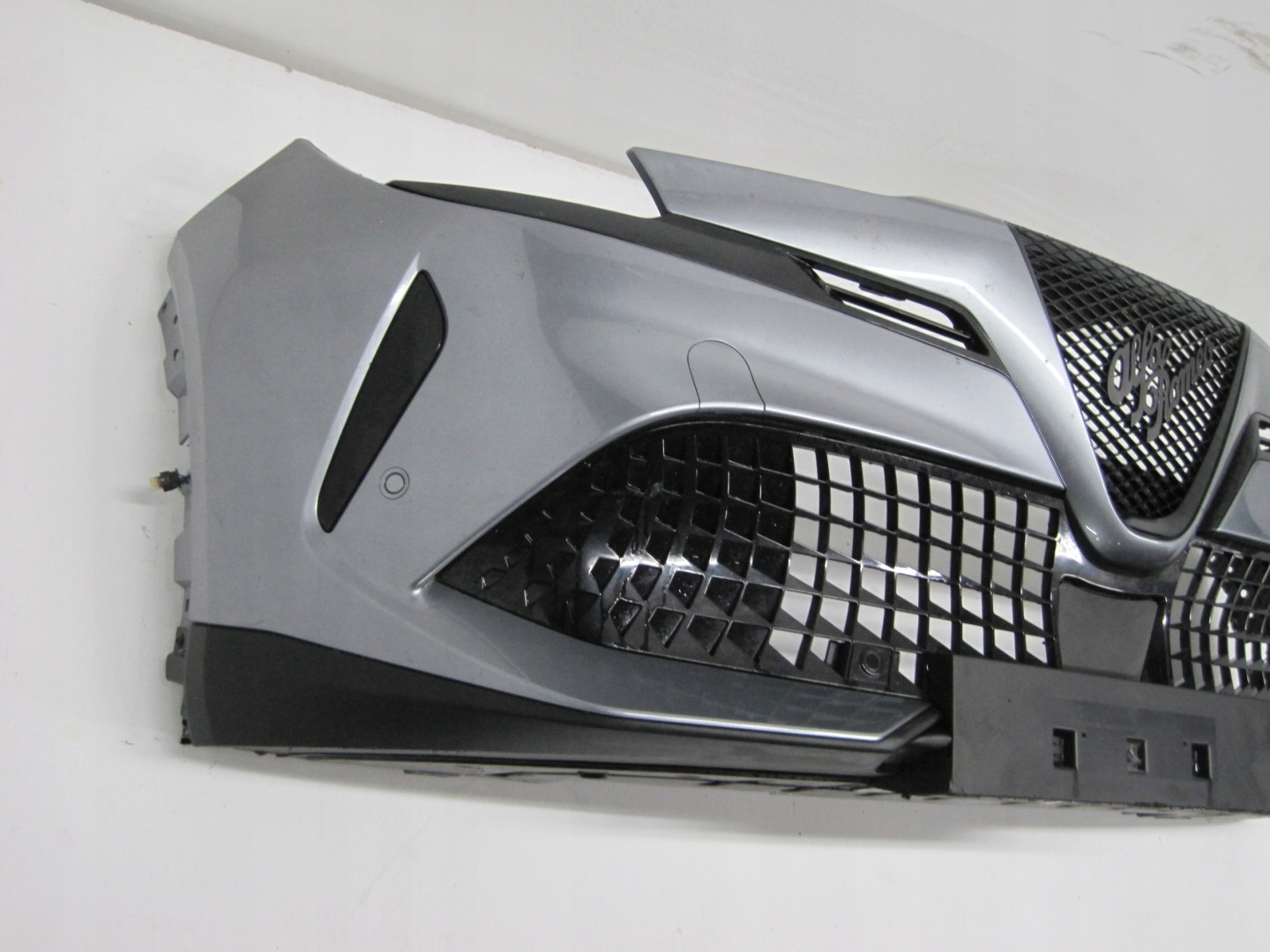bumper ALFA ROMEO JUNIOR 4 PDC 24R front front