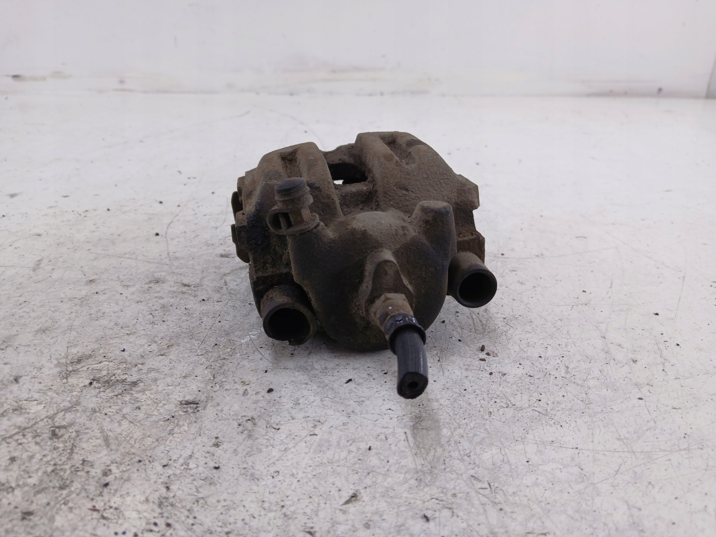BMW X1 E84 2.0 D caliper brake left rear part