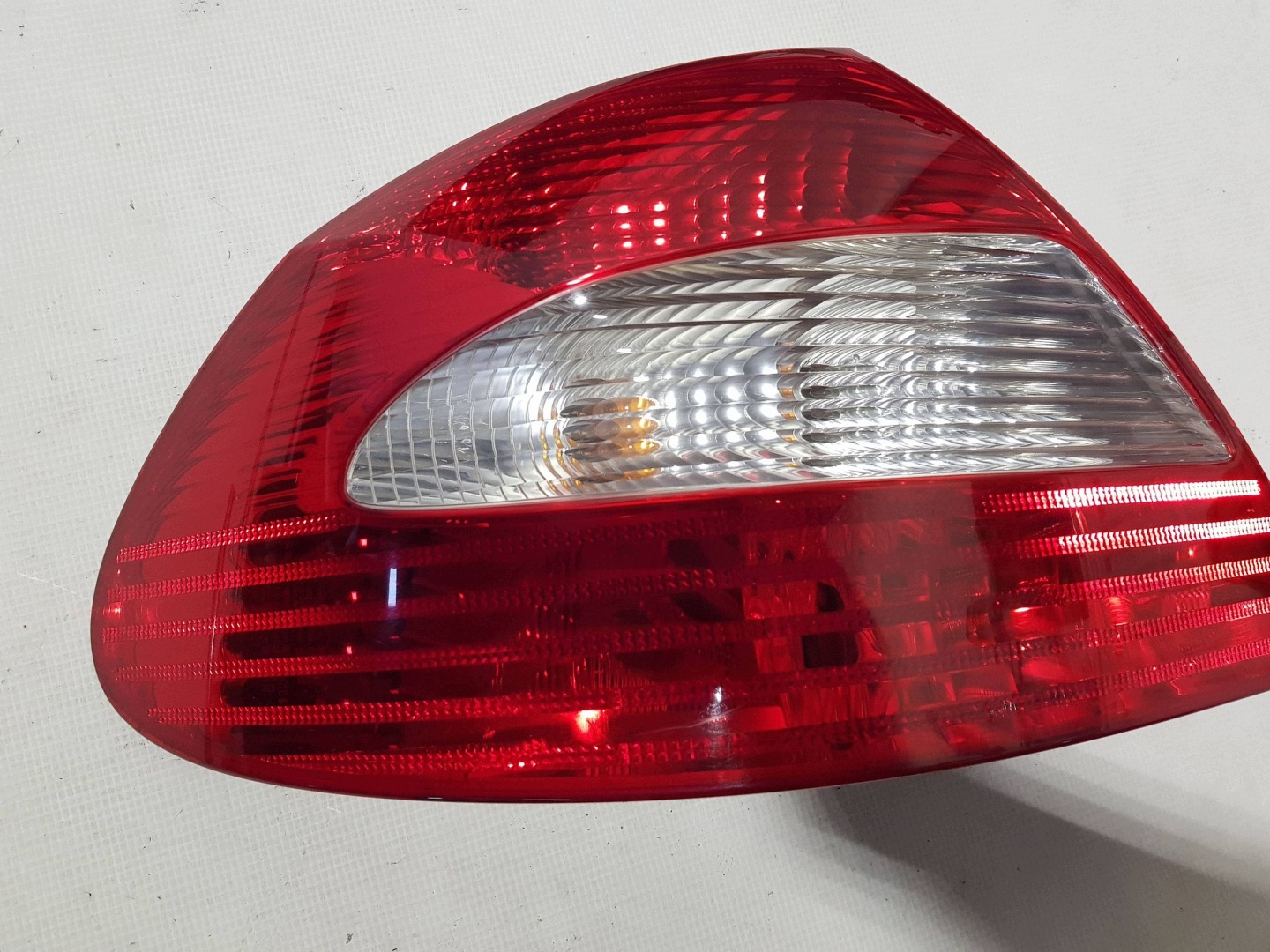 light rear rear part side left Mercedes CLK W209 LIFT A2098201364