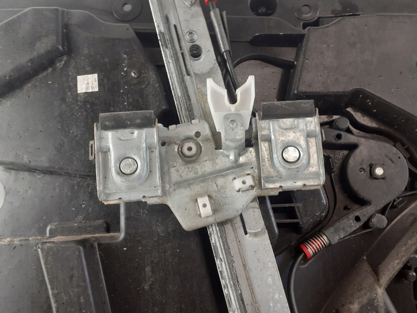window regulator right front Ford Fiesta MK7