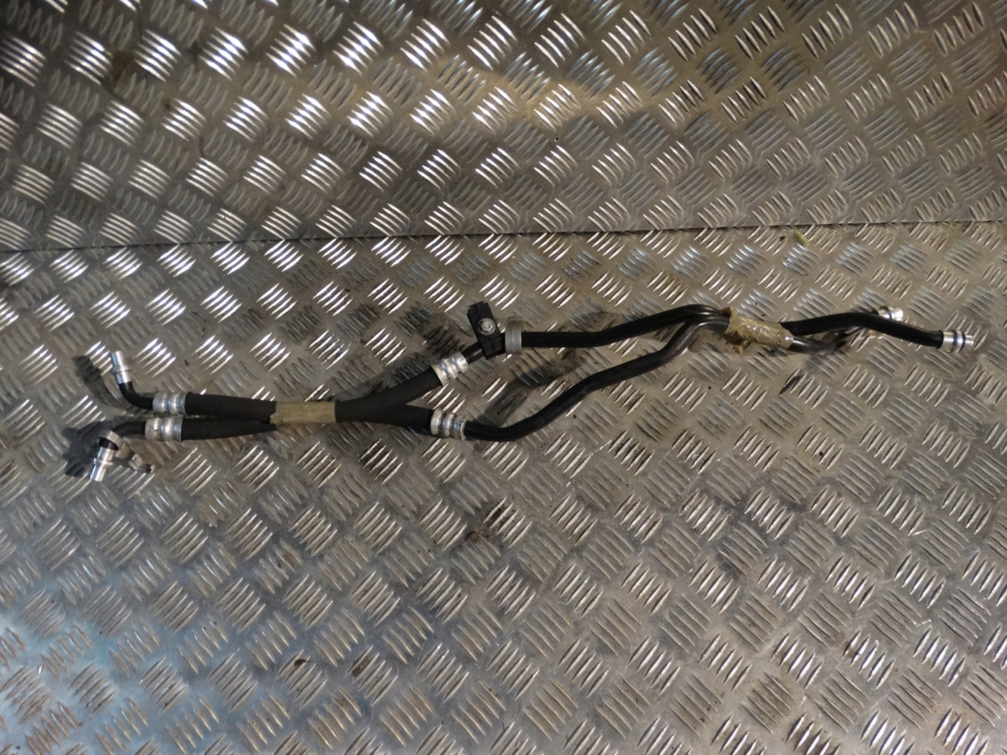 Tubi olio cambio ingranaggi BMW E60 E61 1