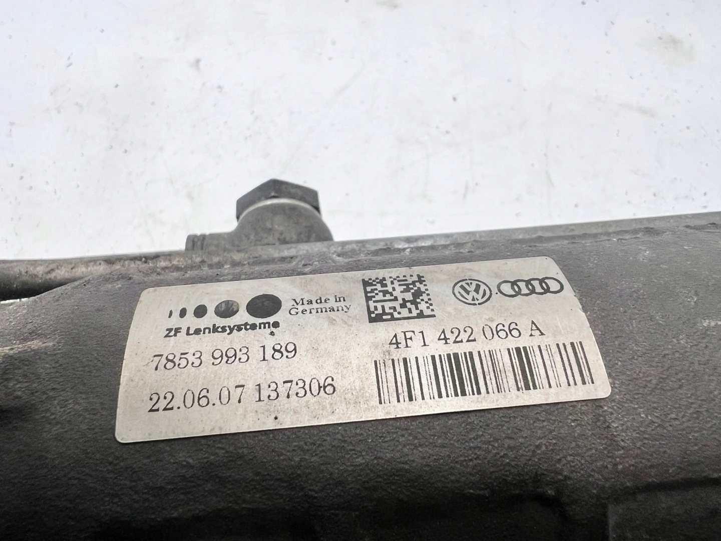 servo control Z with the sensor AUDI A6 C6 LIFT 4F1422066A