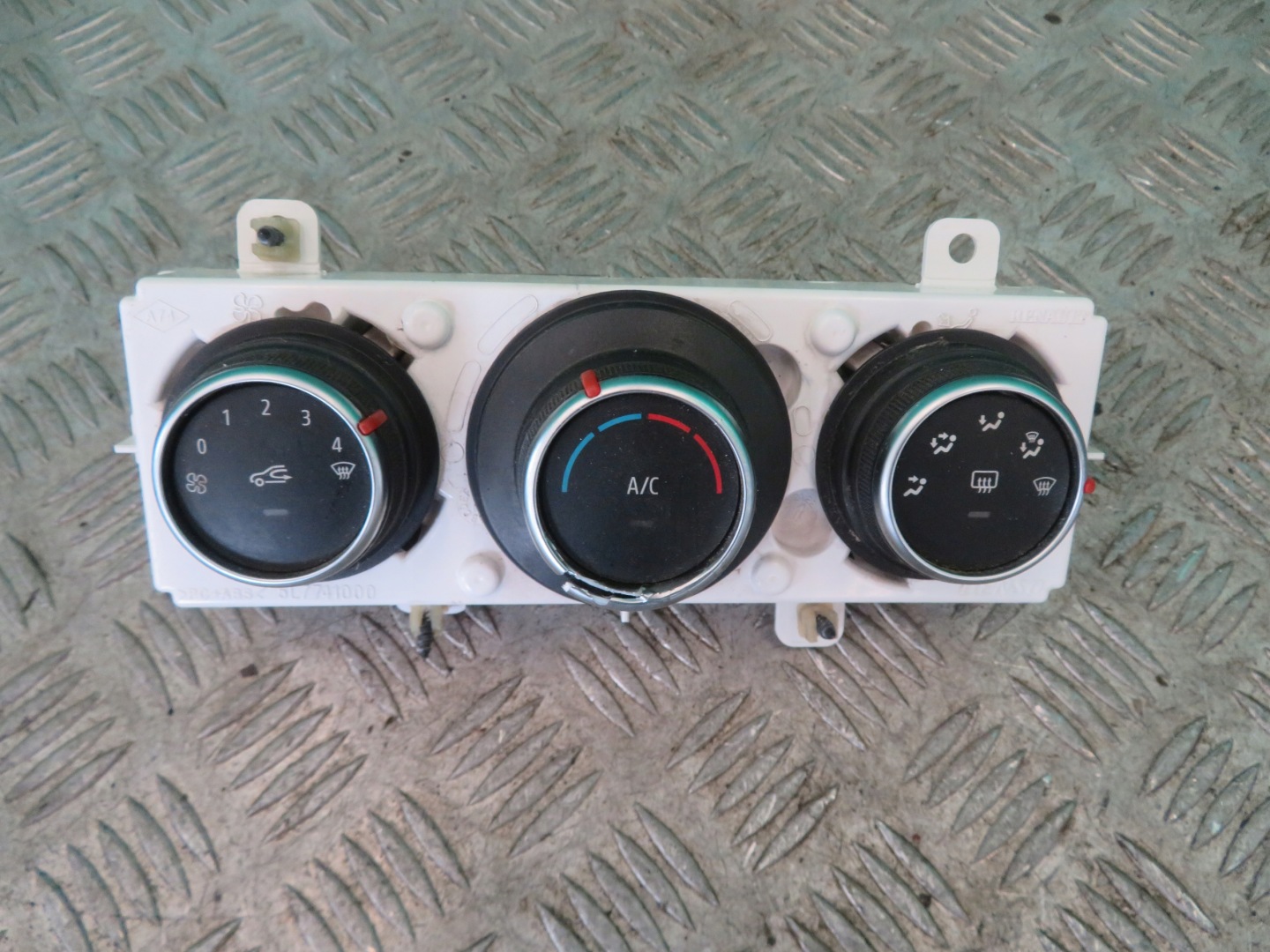 PANEL klími klimatizaci RENAULT MASTER MOVANO 23R 275106521R