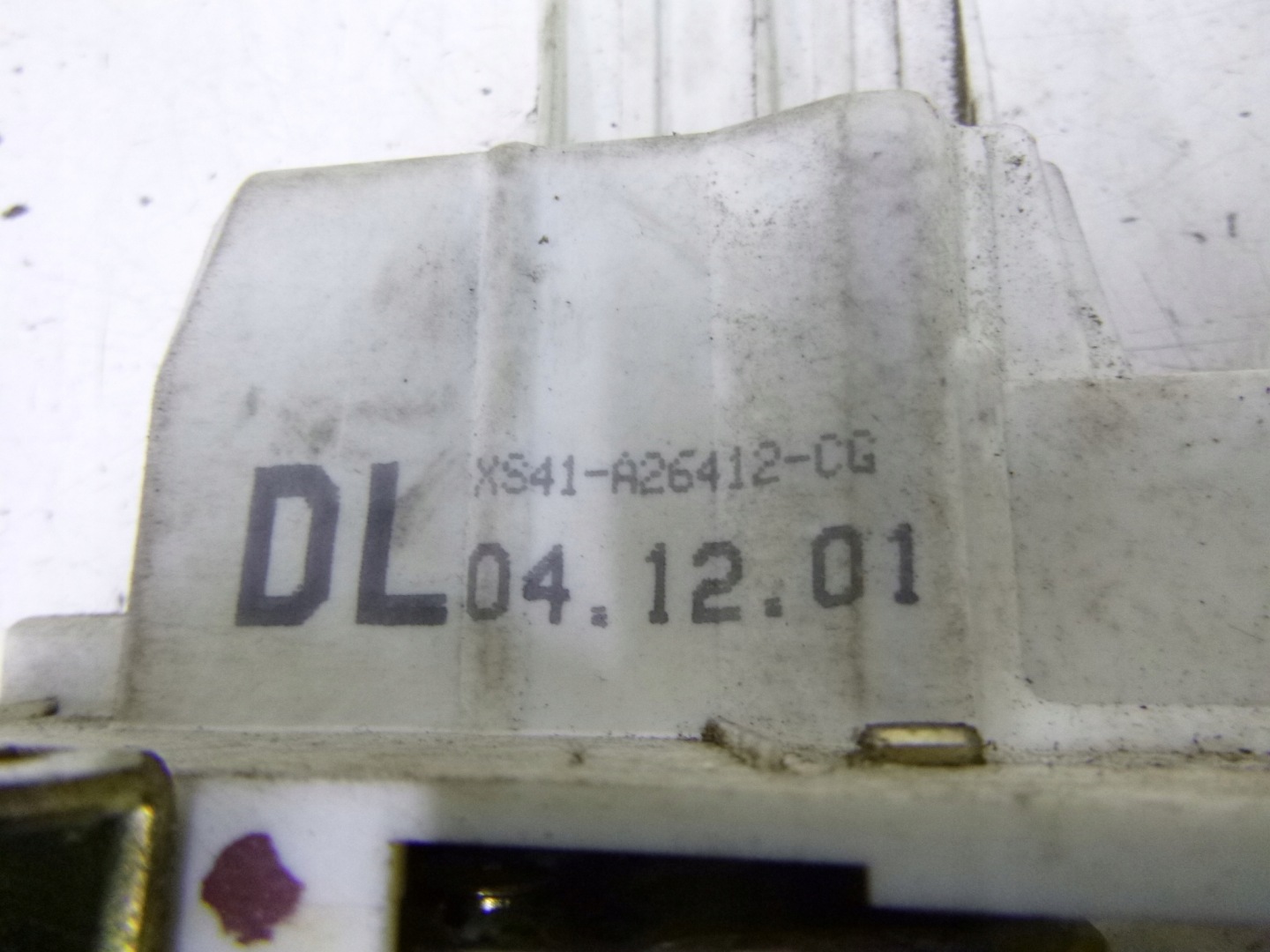 lock rear part right Ford Mondeo III 01r.