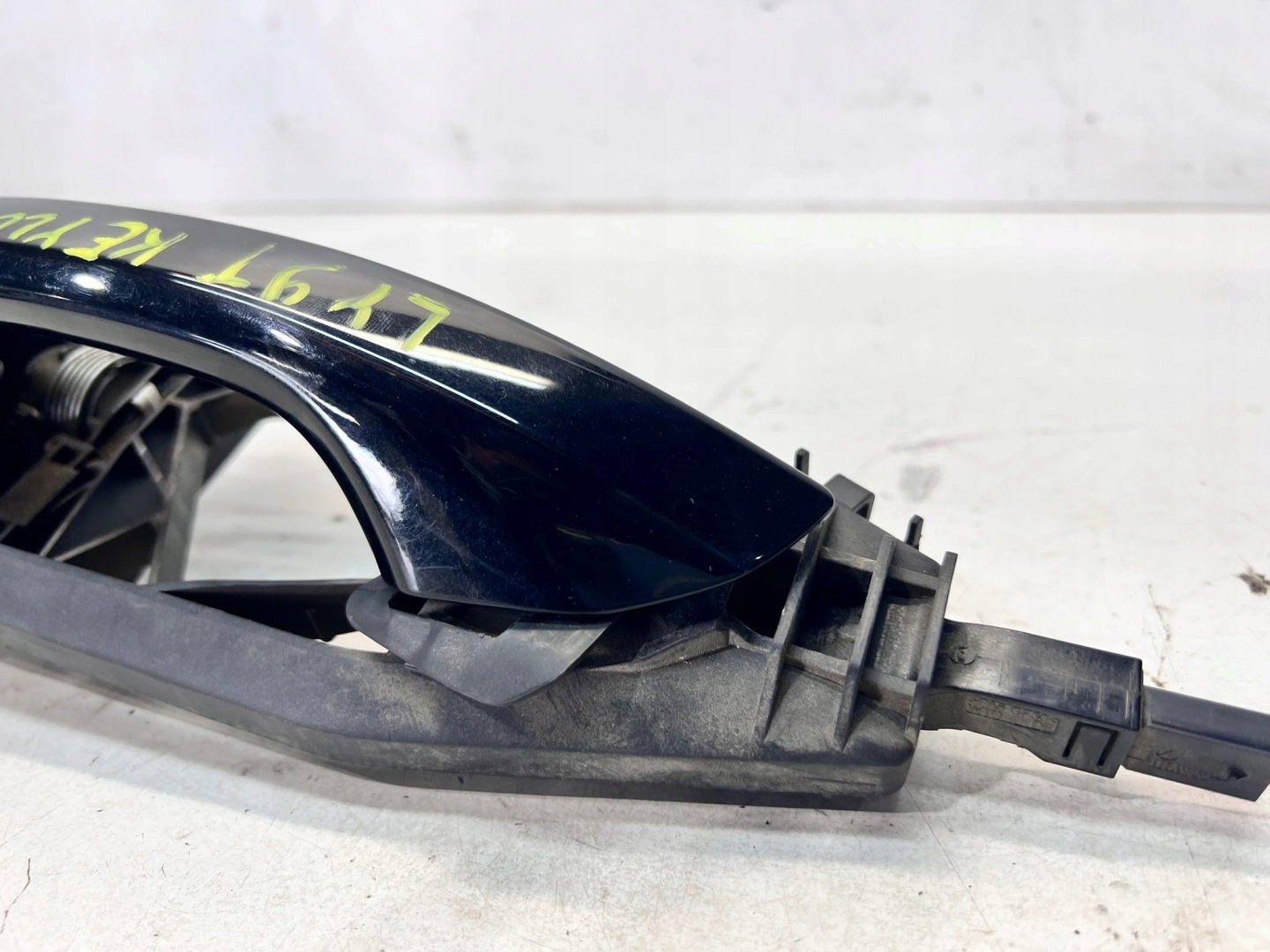 handle exterior door left front KEYLESS AUDI A6 C8 4N1837811B LY9T