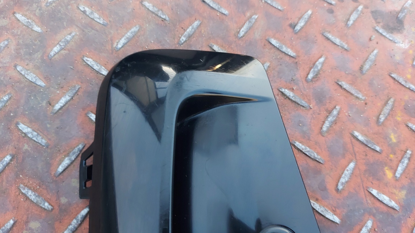 moulding grid of a bumper right right front BMW X3 G01 21