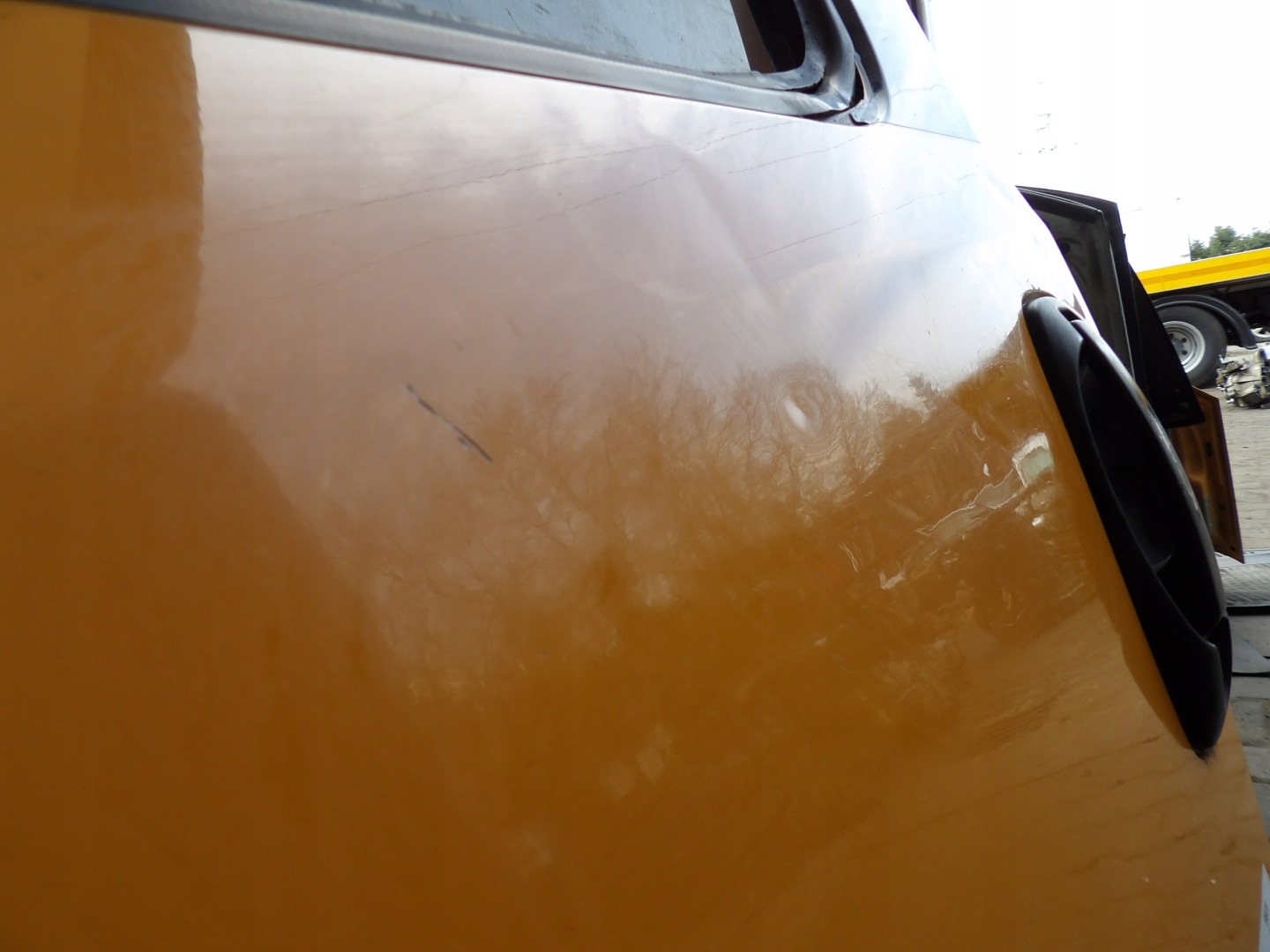 Fiat Doblo II door front left lak. 061