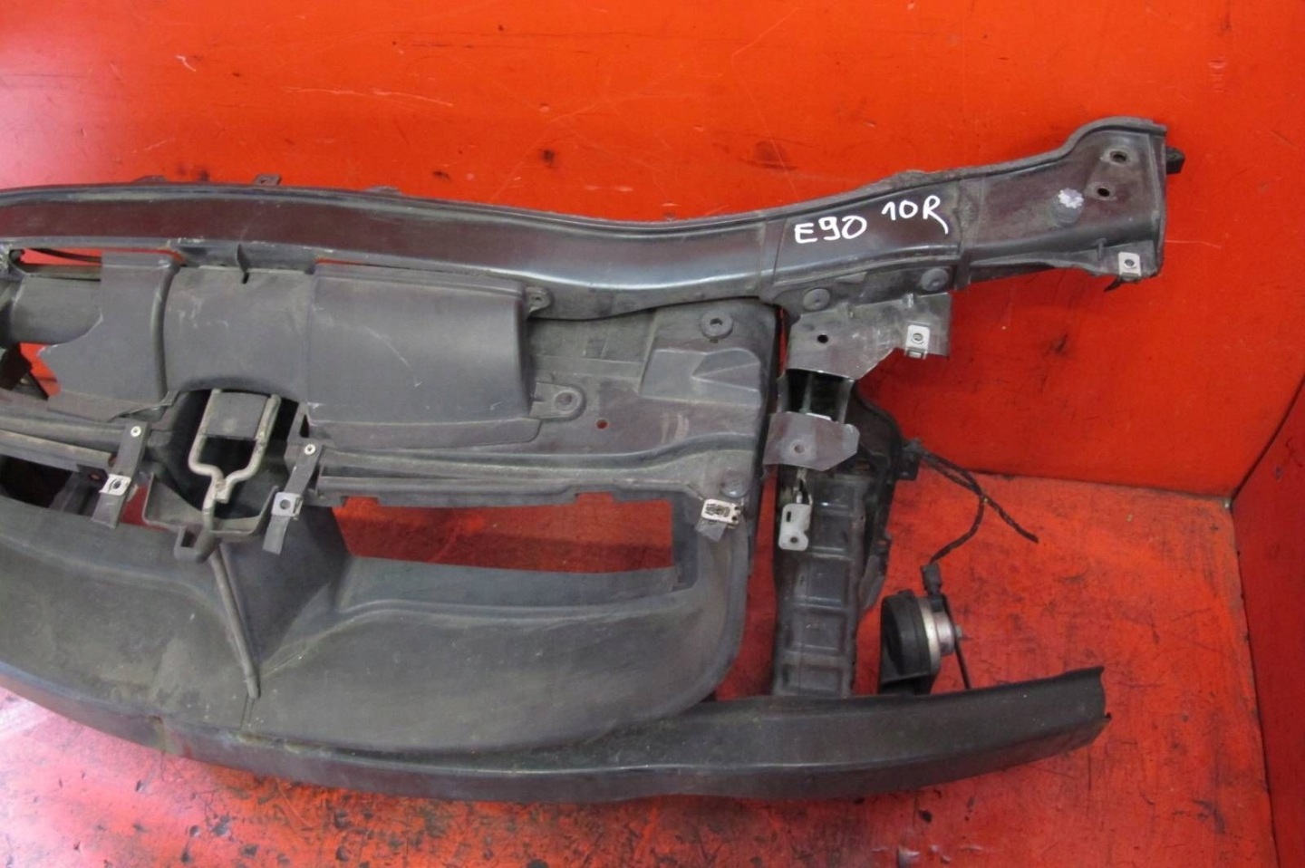 BMW 3 E90 E91 LIFT LCI support panel for radiators pillar bumper support
