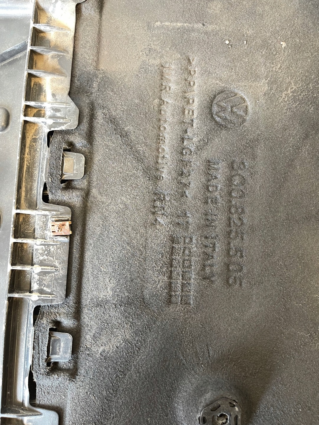 Blende Abdeckung abdeckung Unterfahrschutz VW PASSAT B8 3Q0825505