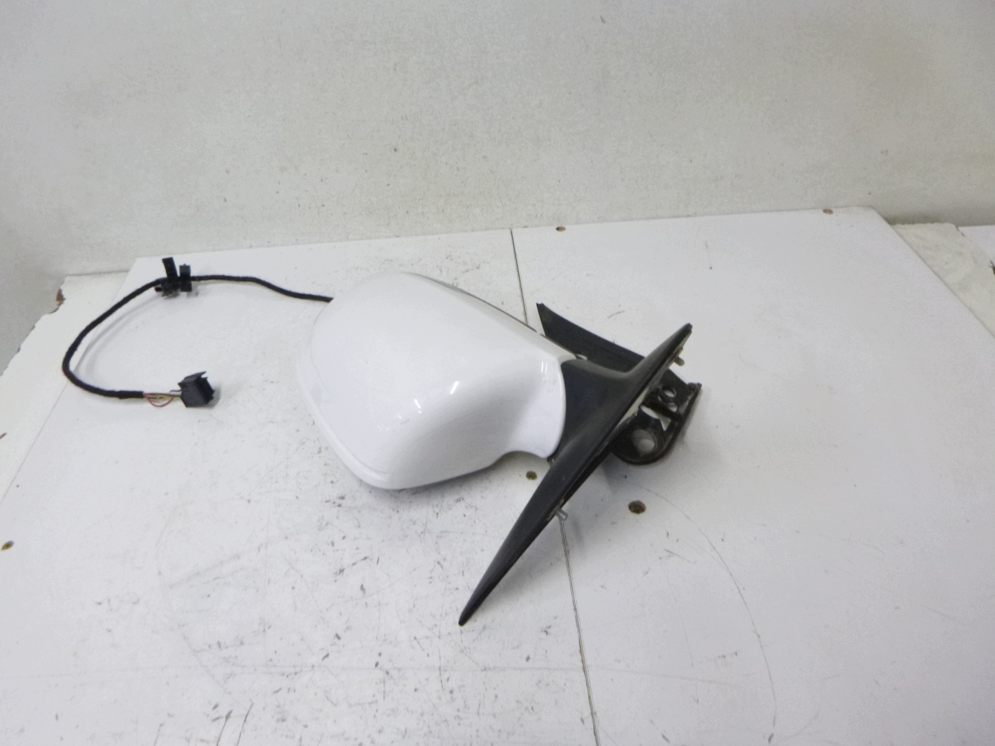 mirror left electrics Skoda Octavia II kombi LF9F biale 2004-2013 6PIN