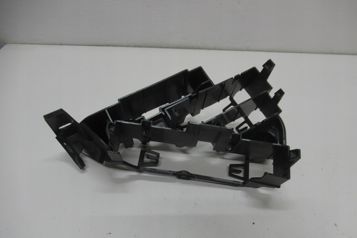 BMW 4 F36 17R control unit retainer MODULU 6873410