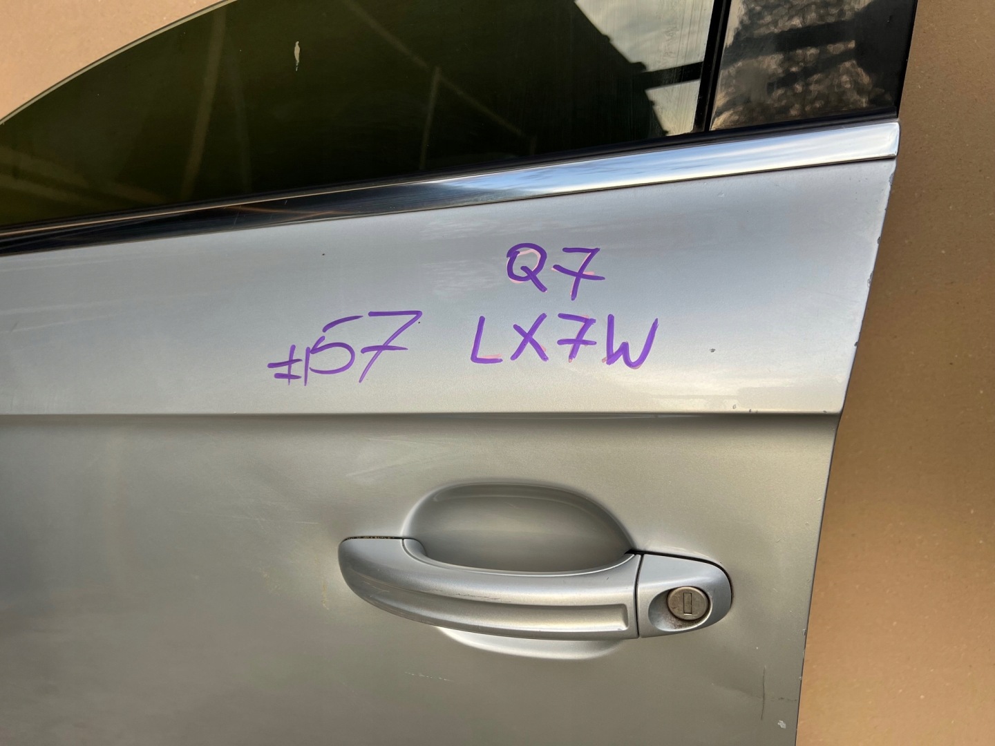 AUDI Q7 4L door left front left front LX7W