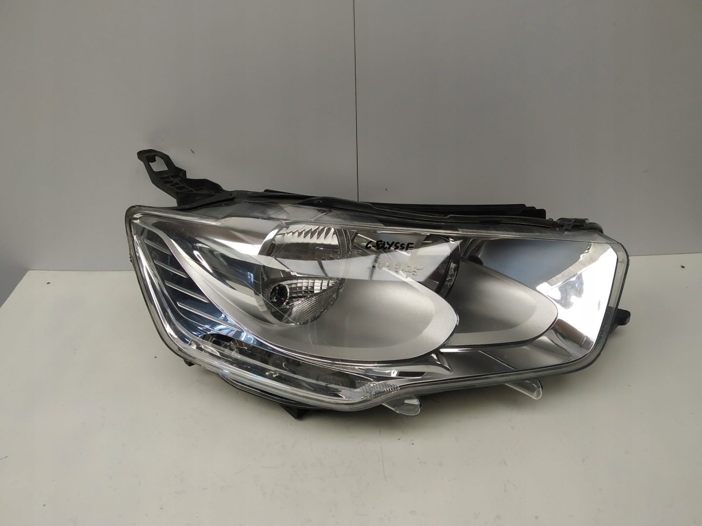 12-16r Citroen C Elysse reflektor light front right 90014456 om 9675139980