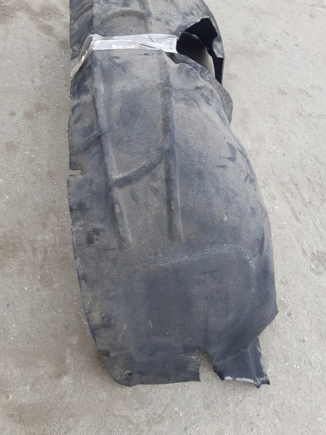 AUDI Q7 4L mudguard side right front front