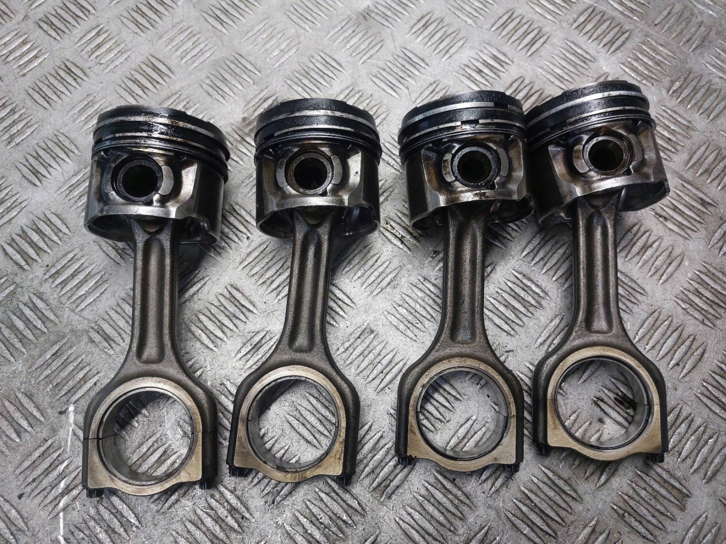 pistone + Biella PEUGEOT 407 e 1.6 HDI 9HZ