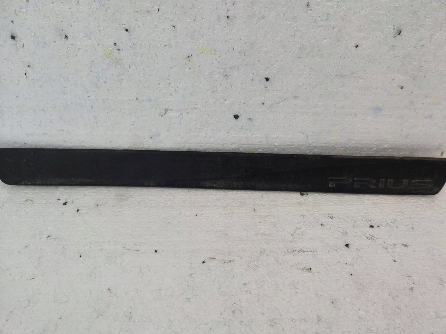 moulding threshold inner front left side Toyota Prius 3 facelift 2011