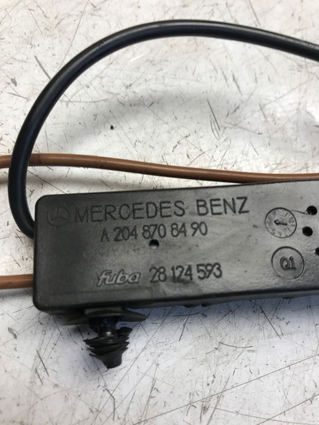 antenna amplifier MERCEDES W204 A2048708490