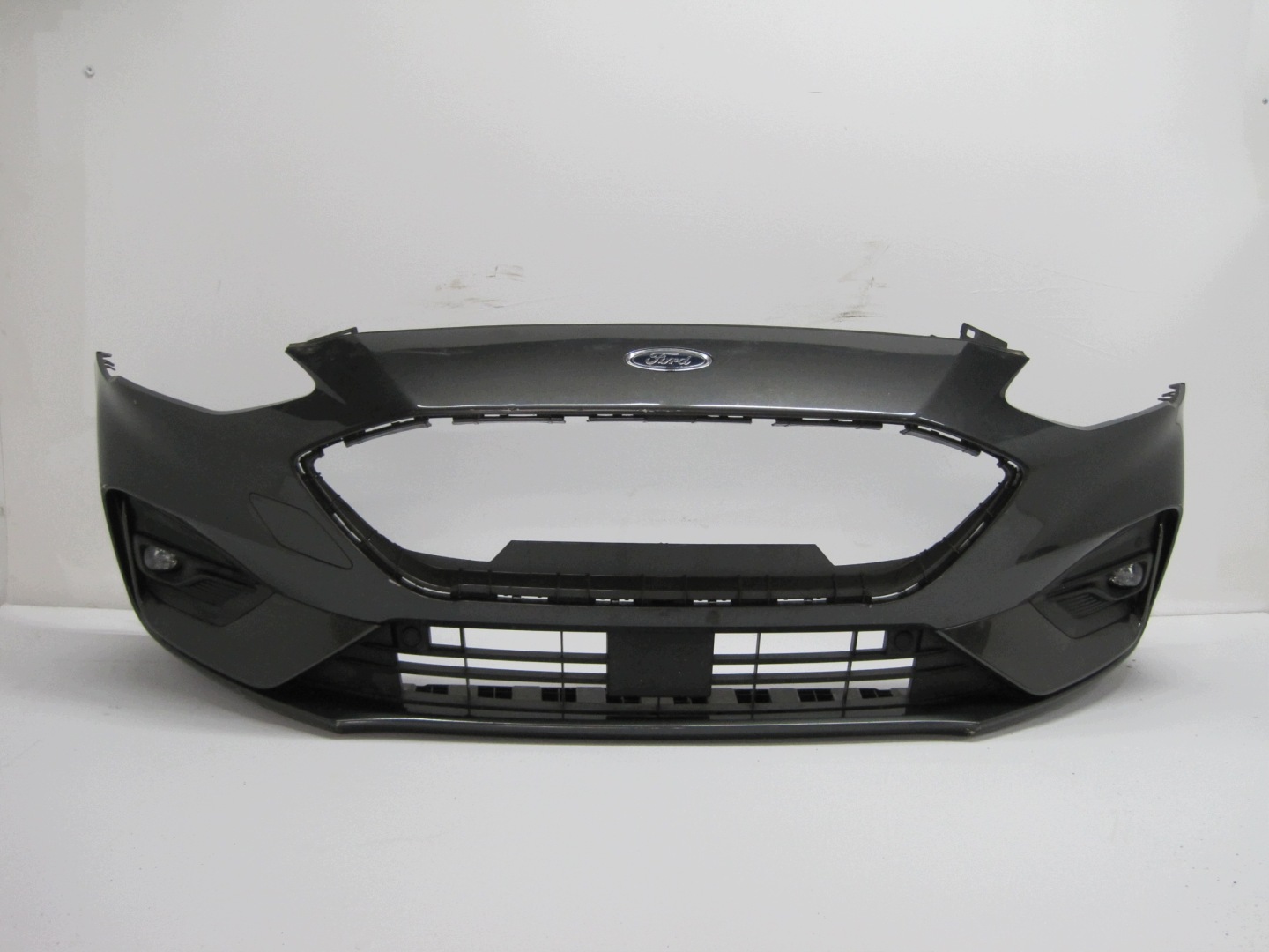 Frontstoßstange Ford Focus 22R MK4 4 PDC vorne