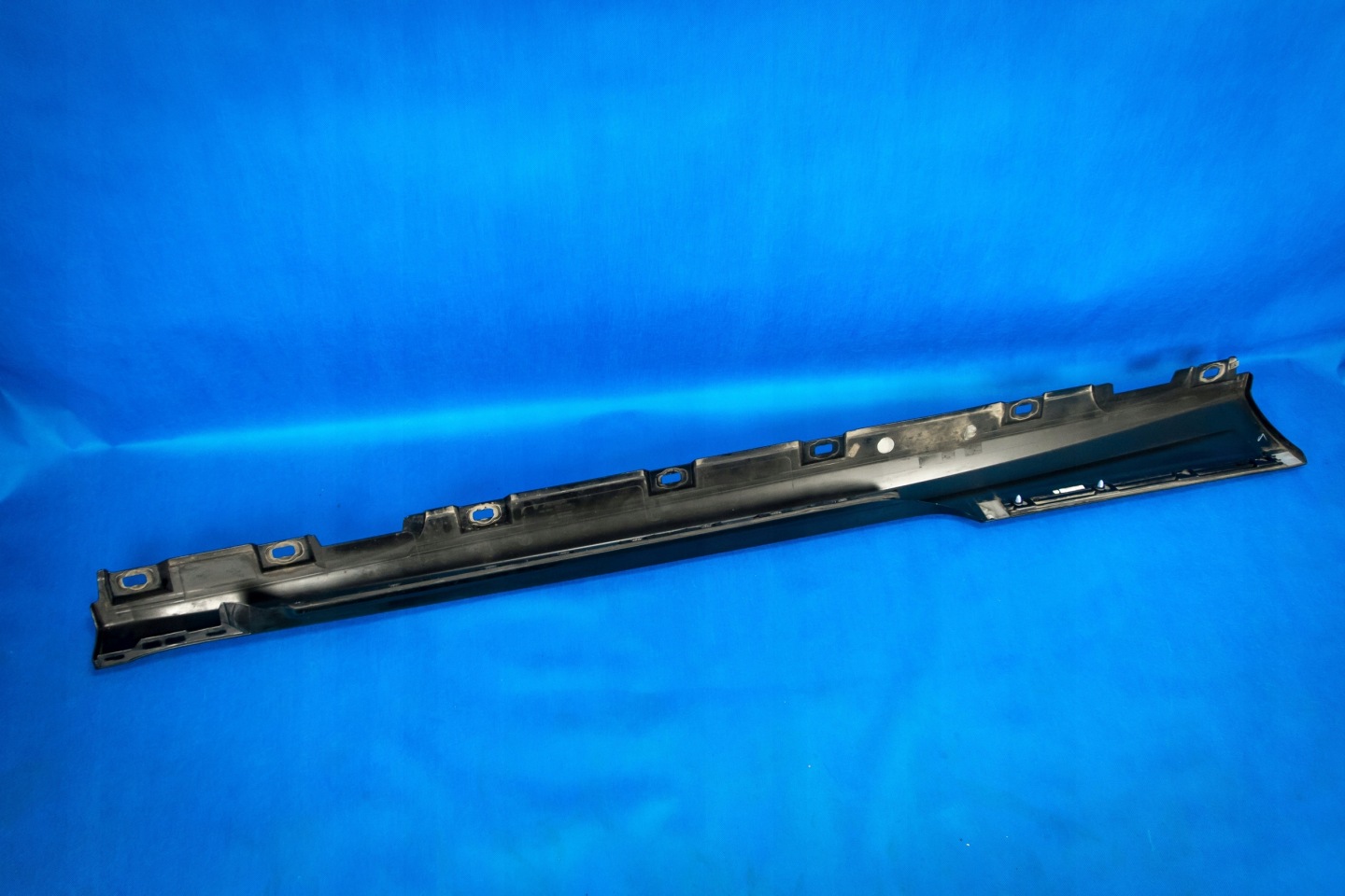 cap threshold Audi A5 8W6 8W6853859