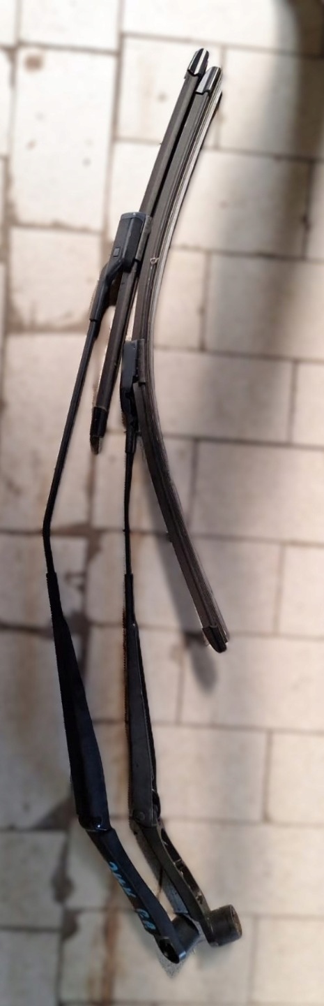 wiper arm right left NISSAN JUKE II F16