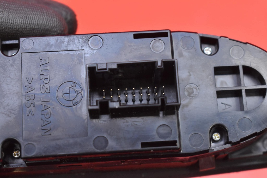 control panel of the window EU 9217326 BMW E90 LIFT 08-13