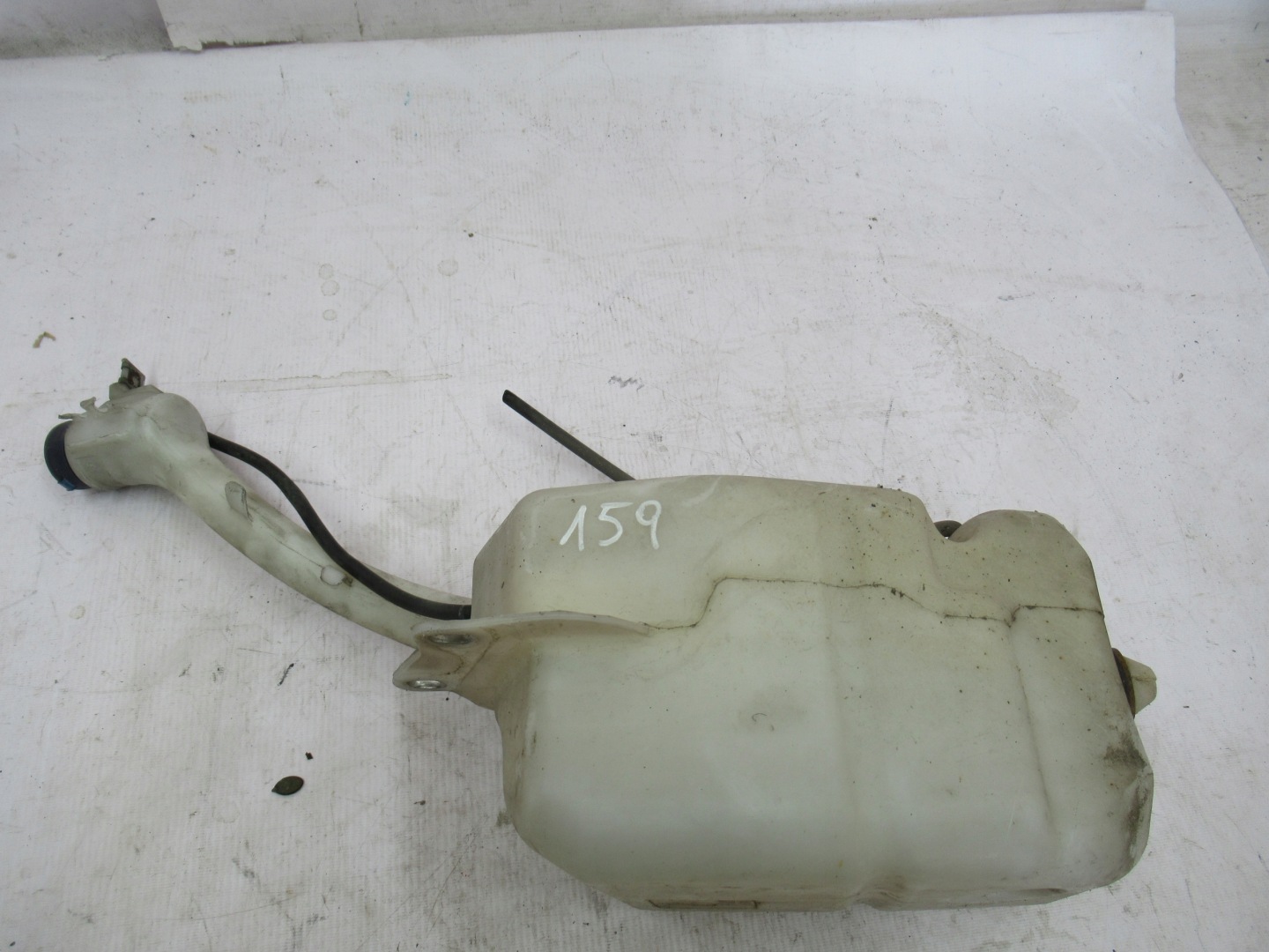 washer fluid tank ALFA ROMEO 159